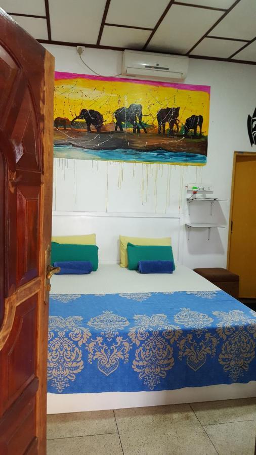 The Backpack Hub At Weligama Vandrehjem Eksteriør billede