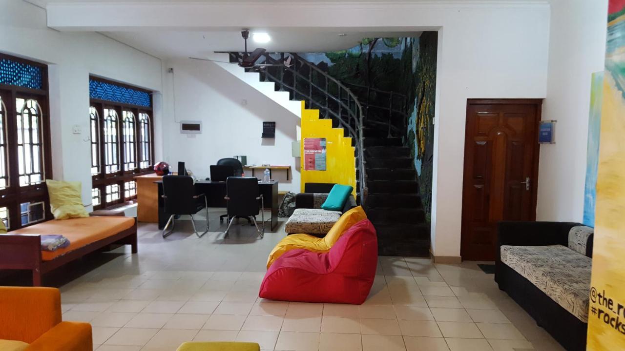 The Backpack Hub At Weligama Vandrehjem Eksteriør billede