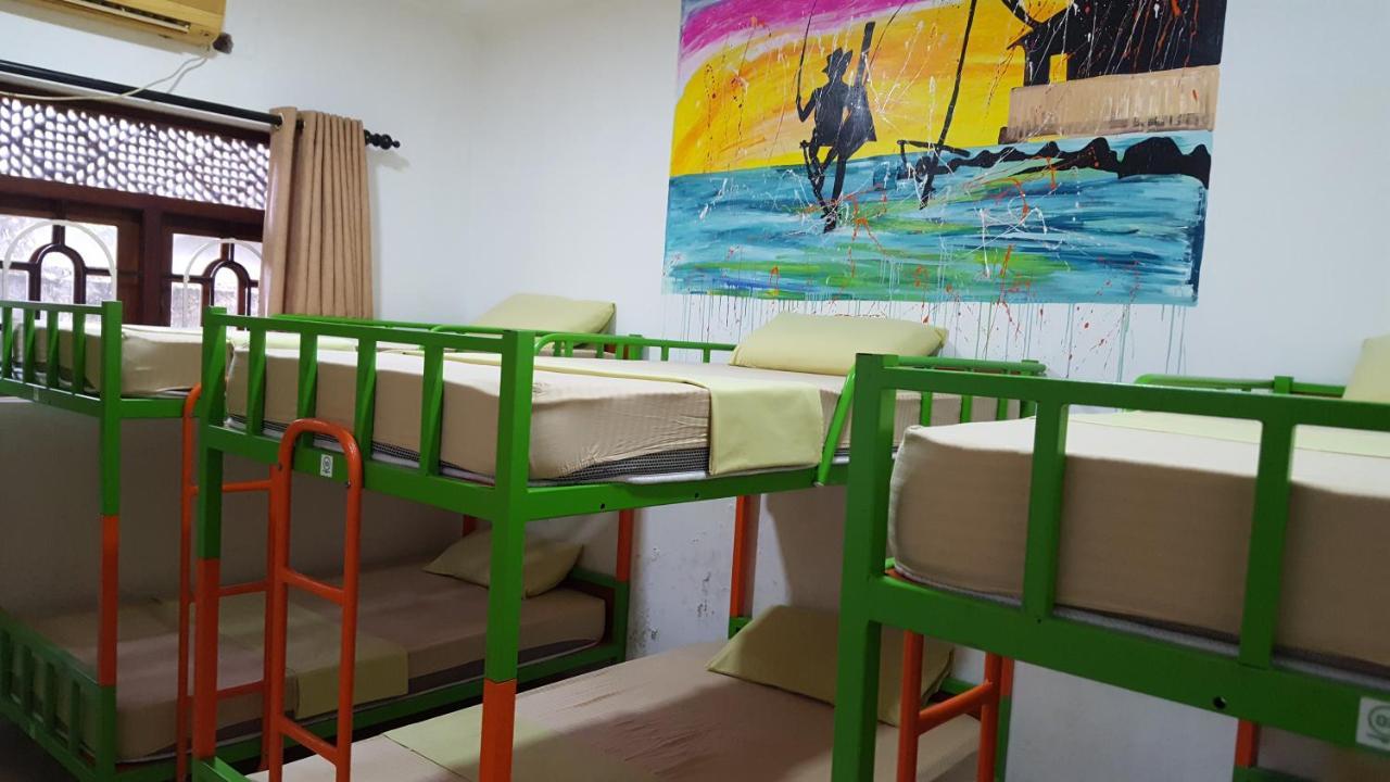 The Backpack Hub At Weligama Vandrehjem Eksteriør billede