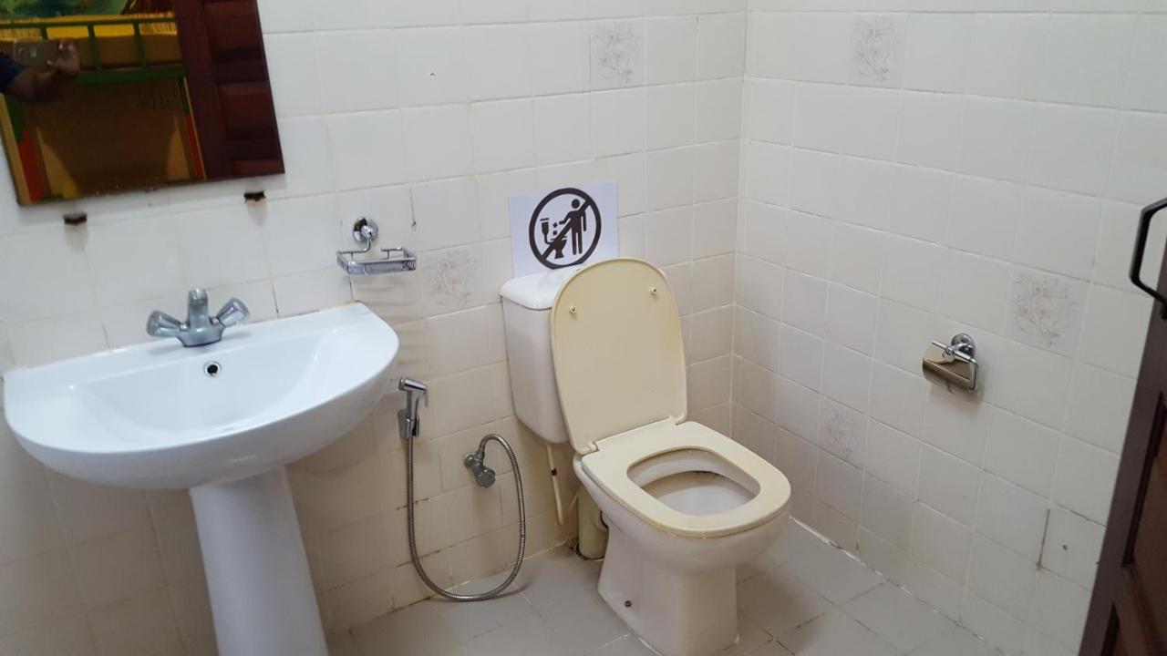 The Backpack Hub At Weligama Vandrehjem Eksteriør billede