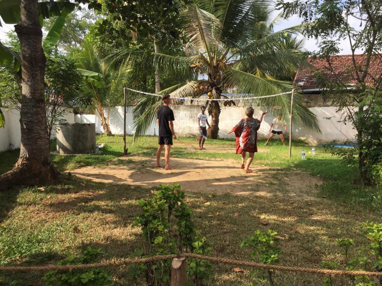 The Backpack Hub At Weligama Vandrehjem Eksteriør billede